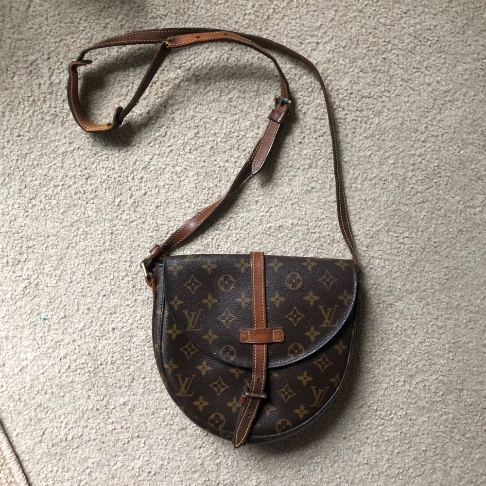 AUTHENTIC LOUIS VUITTON